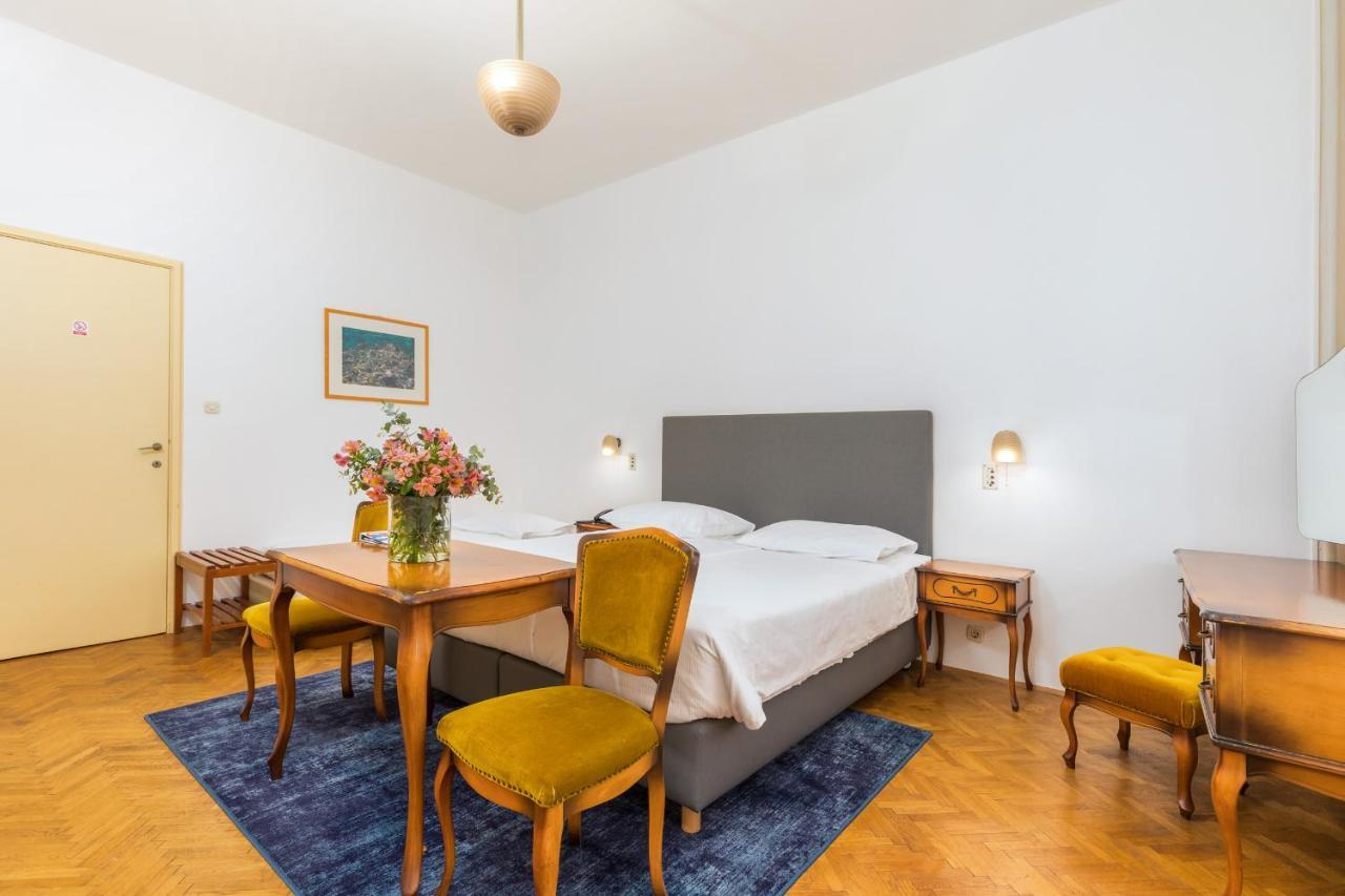 Brijuni Rooms Karmen 法扎纳 外观 照片